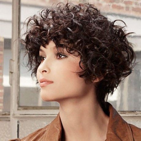 short-haircut-for-curly-hair-round-face-43_5 Short haircut for curly hair round face