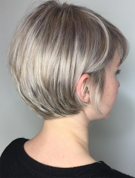 short-hairstyle-2018-for-round-face-83_17 Short hairstyle 2018 for round face
