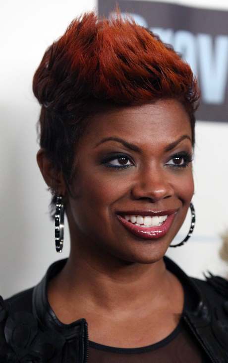 short-hairstyles-for-black-women-with-color-55_11 Short hairstyles for black women with color