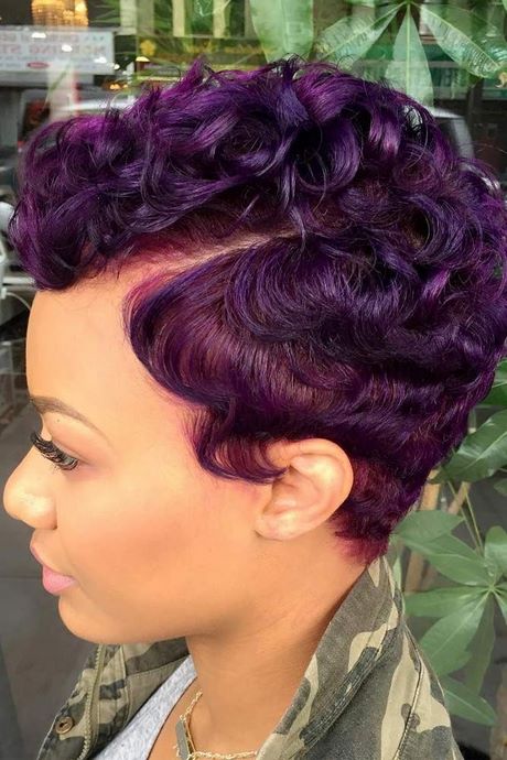 short-hairstyles-for-black-women-with-color-55_8 Short hairstyles for black women with color