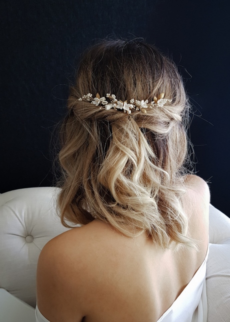 half-up-and-down-hairstyles-for-a-wedding-25_10 Half up and down hairstyles for a wedding