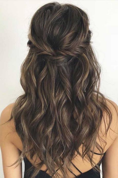 half-up-and-down-hairstyles-for-a-wedding-25_12 Half up and down hairstyles for a wedding