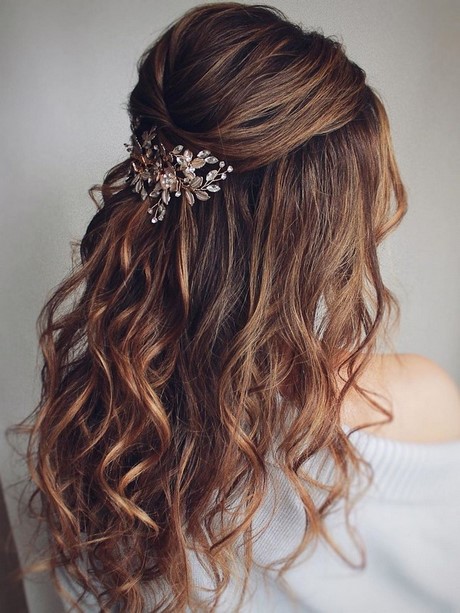 half-up-and-down-hairstyles-for-a-wedding-25_14 Half up and down hairstyles for a wedding