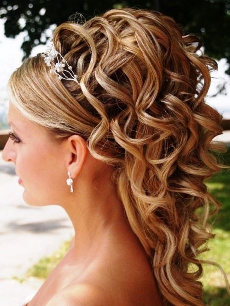half-up-half-down-wedding-hairstyles-for-medium-length-hair-09_15 Half up half down wedding hairstyles for medium length hair