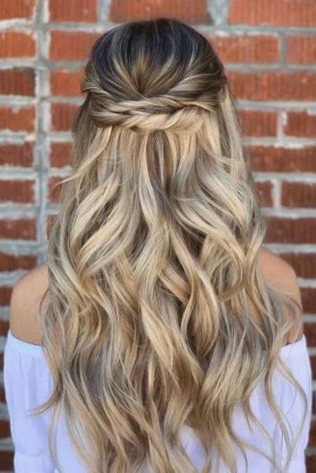 half-up-long-curly-hairstyles-42_13 Half up long curly hairstyles