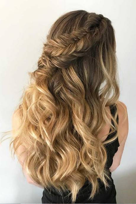 half-up-prom-hairstyles-for-medium-hair-55_2 Half up prom hairstyles for medium hair