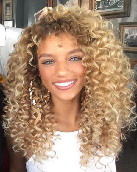 tight-curly-weave-hairstyles-26_10 Tight curly weave hairstyles