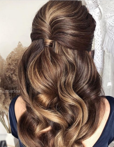 bridesmaid-hairstyles-for-long-hair-down-37 Bridesmaid hairstyles for long hair down