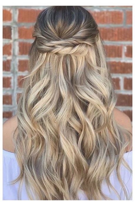 bridesmaid-hairstyles-for-long-hair-down-37_10 Bridesmaid hairstyles for long hair down