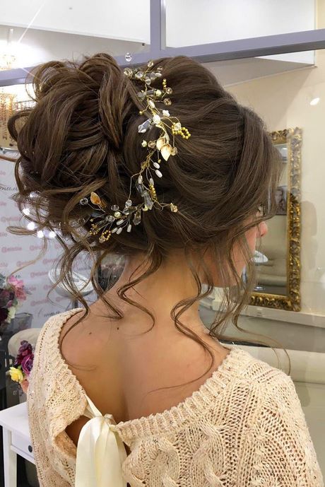 bun-hairstyle-for-wedding-49_10 Bun hairstyle for wedding