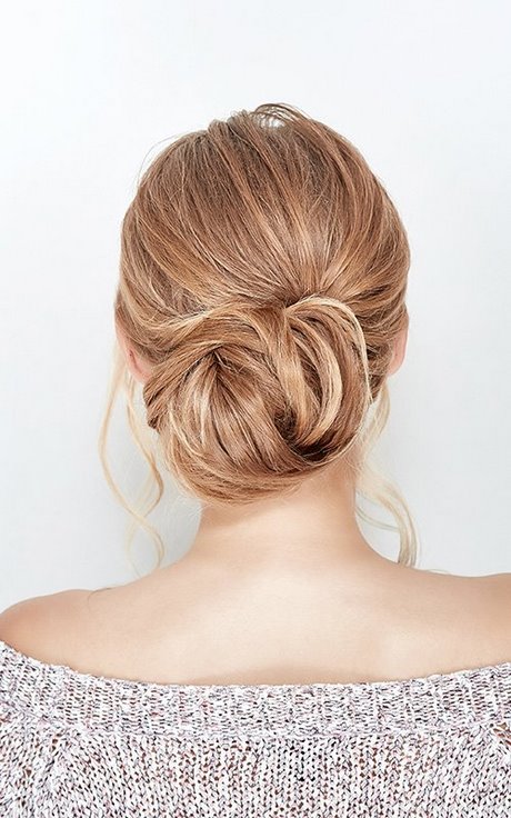 bun-hairstyle-for-wedding-49_9 Bun hairstyle for wedding