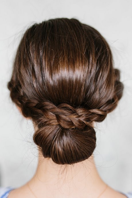 bun-with-braiding-hair-15_11 Bun with braiding hair