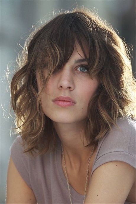 cute-hairstyles-for-short-curly-hair-with-bangs-31_10 Cute hairstyles for short curly hair with bangs