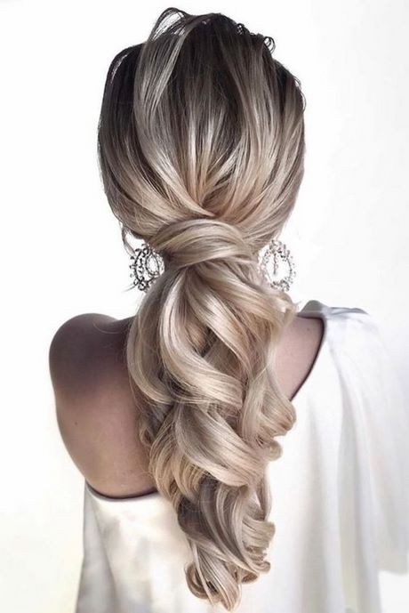 elegant-long-hairstyles-for-weddings-10_11 Elegant long hairstyles for weddings