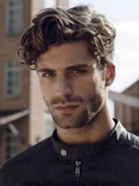 haircuts-for-men-with-wavy-hair-75_6 Haircuts for men with wavy hair