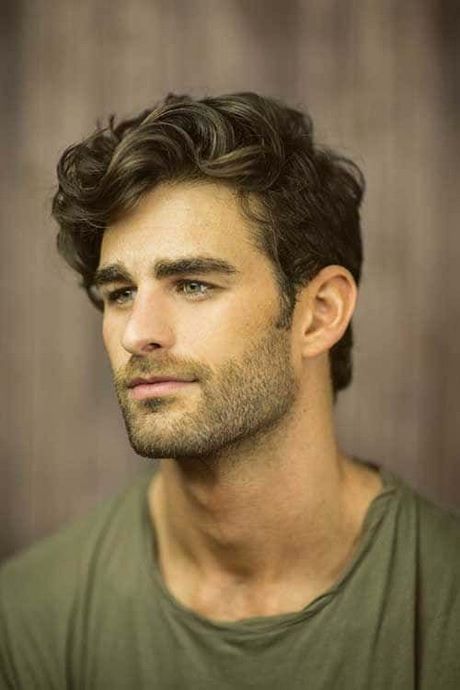 haircuts-for-men-with-wavy-hair-75_9 Haircuts for men with wavy hair
