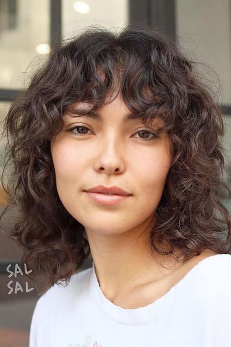 short-hairstyles-with-bangs-for-fine-hair-52_10 Short hairstyles with bangs for fine hair