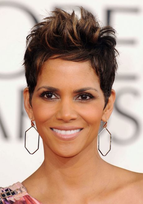 short-to-medium-hairstyles-for-over-50-89_3 Short to medium hairstyles for over 50