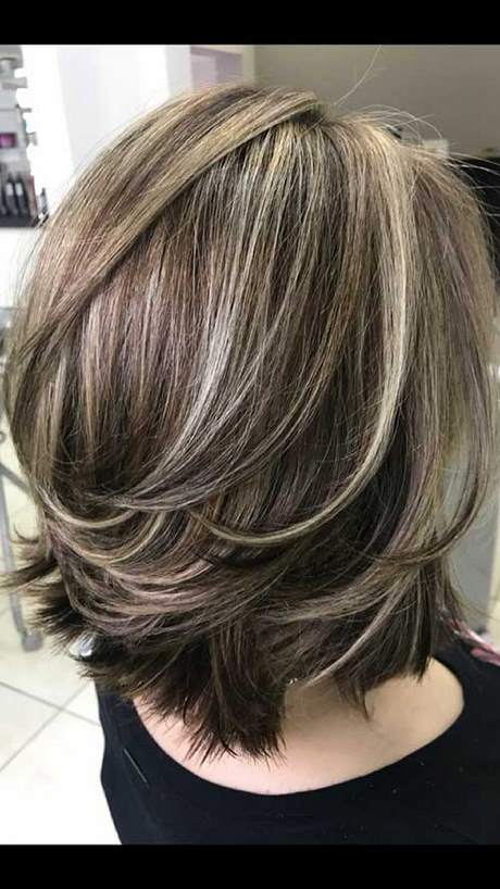 short-to-medium-hairstyles-for-over-50-89_6 Short to medium hairstyles for over 50