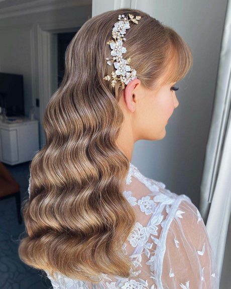 wedding-hairstyles-for-long-hair-with-fringe-62_18 Wedding hairstyles for long hair with fringe