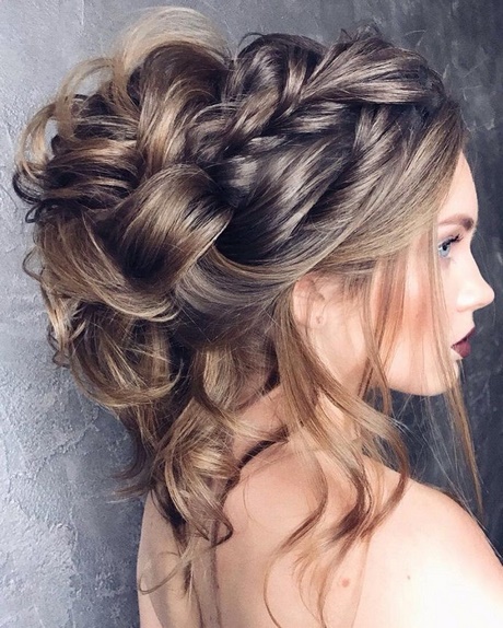 beautiful-updos-for-long-hair-46_20 Beautiful updos for long hair