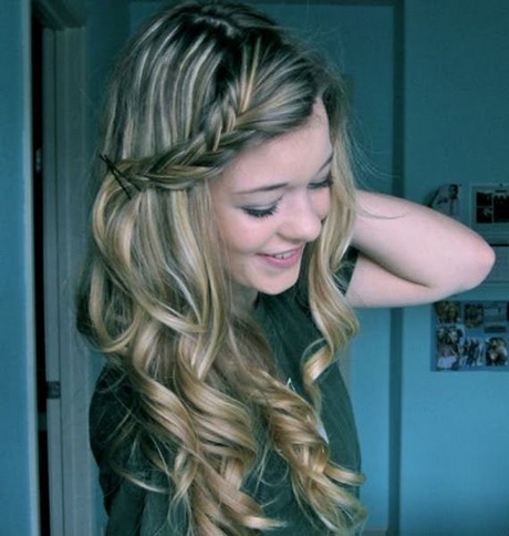 cute-and-easy-updos-for-thick-hair-85_17 Cute and easy updos for thick hair