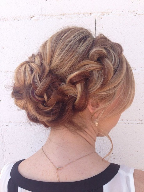 hair-updos-for-long-thick-hair-23_18 Hair updos for long thick hair