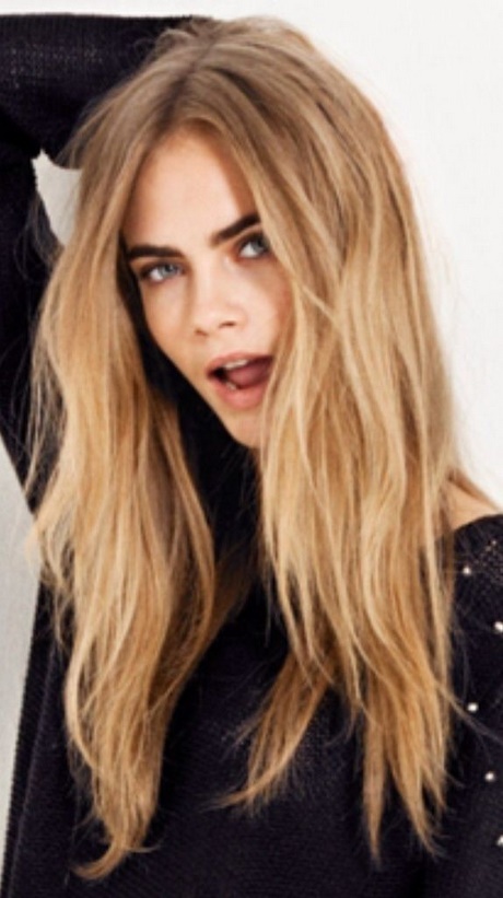 middle-part-medium-length-hairstyles-17_20 Middle part medium length hairstyles