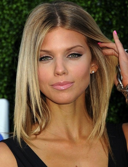 middle-part-medium-length-hairstyles-17_5 Middle part medium length hairstyles