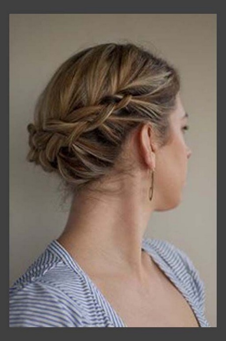 simple-hair-updos-for-long-hair-05_7 Simple hair updos for long hair