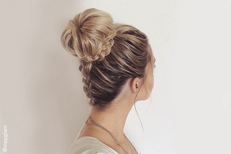 simple-updos-for-long-hair-45_7 Simple updos for long hair
