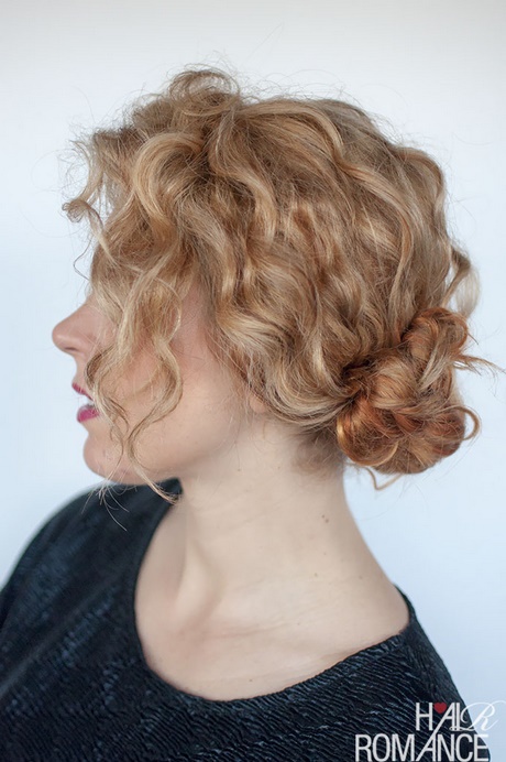 updo-hairstyles-for-thick-curly-hair-29_18 Updo hairstyles for thick curly hair