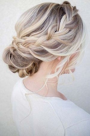 updo-styles-for-long-hair-77_11 Updo styles for long hair