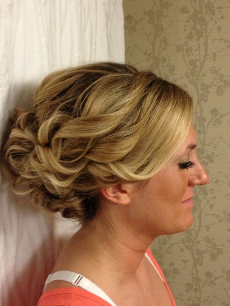 wedding-updos-for-long-thick-hair-24_20 Wedding updos for long thick hair