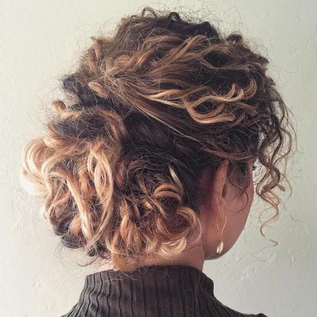 casual-updos-for-short-curly-hair-72_3 Casual updos for short curly hair