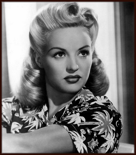 easy-50s-hairstyles-for-long-hair-71_15 Easy 50s hairstyles for long hair