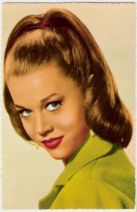 easy-50s-hairstyles-for-long-hair-71_19 Easy 50s hairstyles for long hair