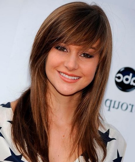 long-hairstyles-with-long-bangs-44_11 Long hairstyles with long bangs