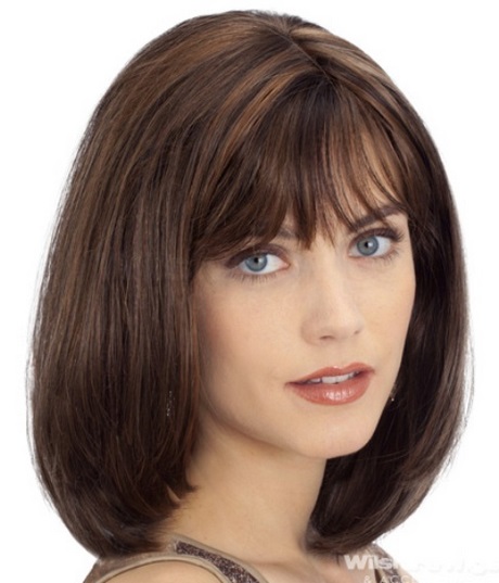 medium-length-hair-with-bangs-for-round-faces-26_10 Medium length hair with bangs for round faces