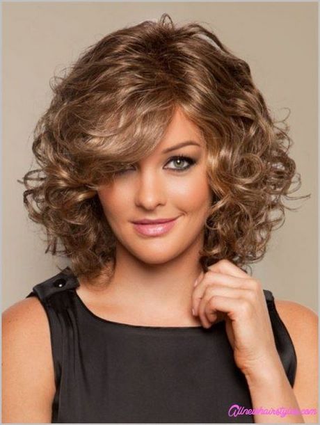 medium-trendy-haircuts-for-round-faces-12_7 Medium trendy haircuts for round faces