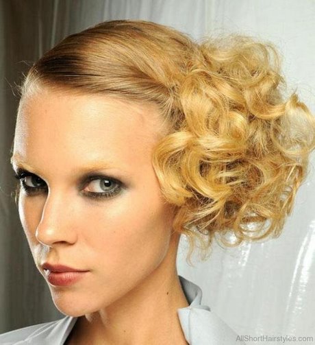 updo-hairstyles-for-short-curly-hair-20_9 Updo hairstyles for short curly hair