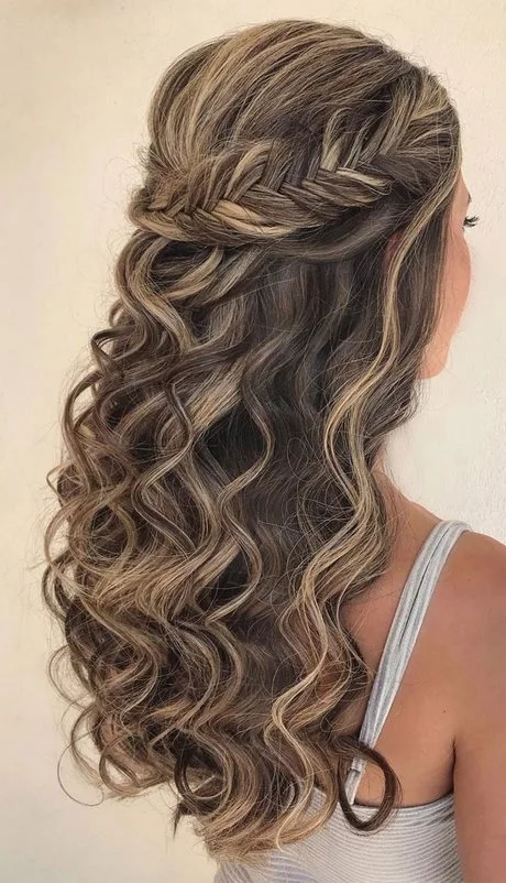 2023-prom-hairstyles-69_11-5 2023 prom hairstyles