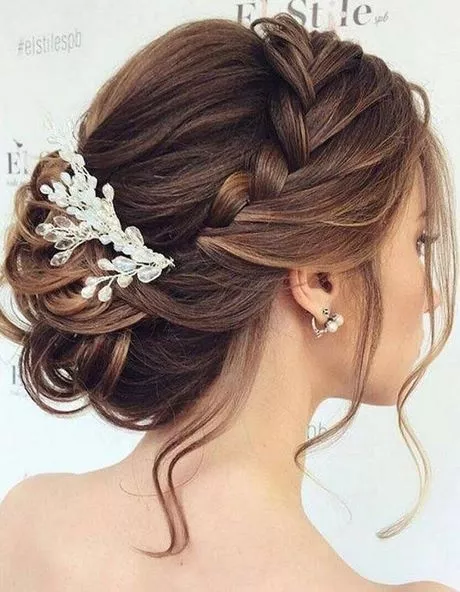 2023-prom-hairstyles-69_9-14 2023 prom hairstyles