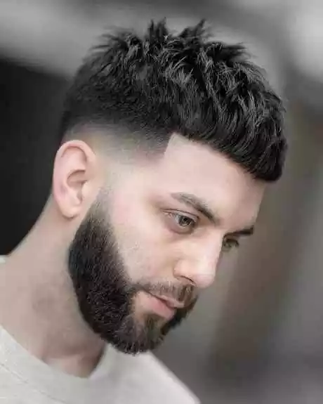 best-haircuts-for-oval-faces-2023-08_10-2 Best haircuts for oval faces 2023