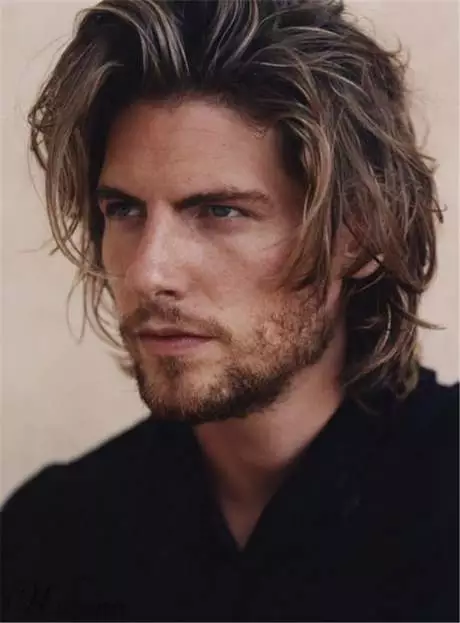 mens-long-curly-hairstyles-2023-42_11-3 Mens long curly hairstyles 2023