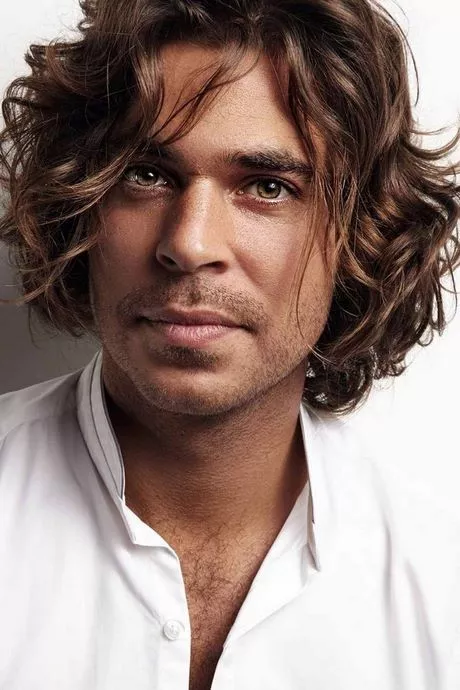 mens-long-curly-hairstyles-2023-42_16-8 Mens long curly hairstyles 2023