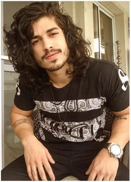 mens-long-curly-hairstyles-2023-42_2-12 Mens long curly hairstyles 2023