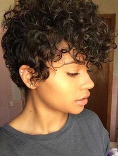 curly-hair-pixie-hairstyles-32_17 Curly hair pixie hairstyles