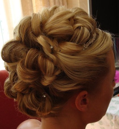 hair-wedding-updo-67_8 Hair wedding updo