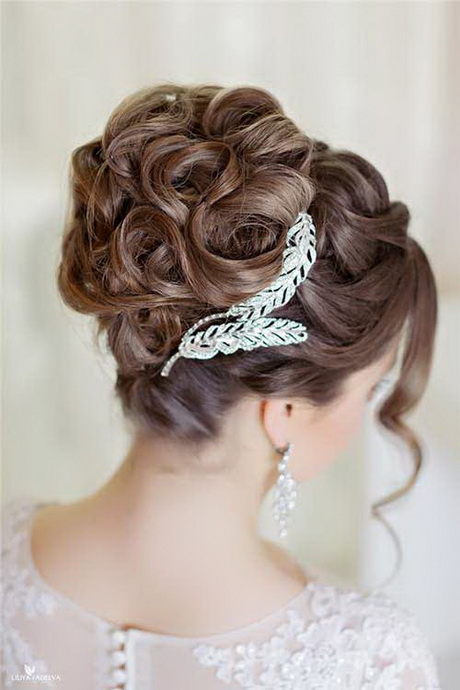 updo-hairstyles-for-long-hair-for-wedding-03_12 Updo hairstyles for long hair for wedding